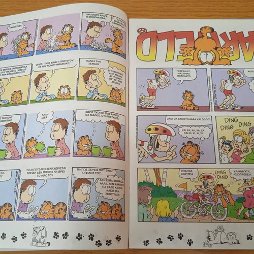 Garfield comic magazines used, issues 126 and 141 from 2002
