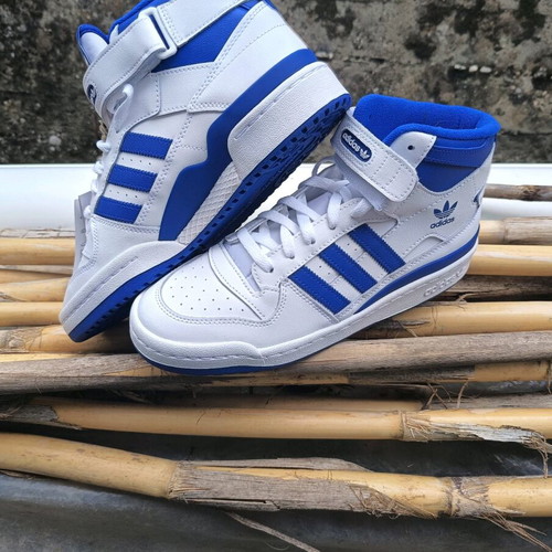 Adidas Forum Mid athletic shoes new, size 42, white and blue