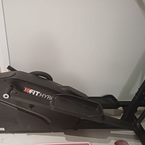 X-FIT Hybrid 06-003-370 elliptical trainer like new