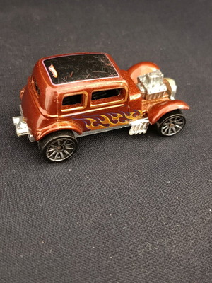 Hot Wheels Mattel die cast '32 Ford Vicky μεταχειρισμένο
