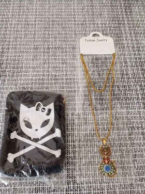Cat wallet new with gift necklace