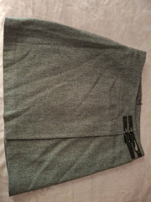 Mexx skirt used with wear on decorative buckle UK8