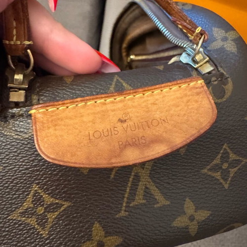 Louis Vuitton Monogram Canvas Dopp Kit toiletry bag used, beige brown
