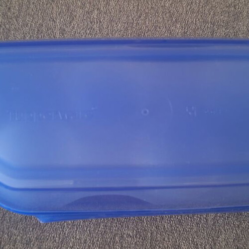 Tupperware egg holder 6 slots like new