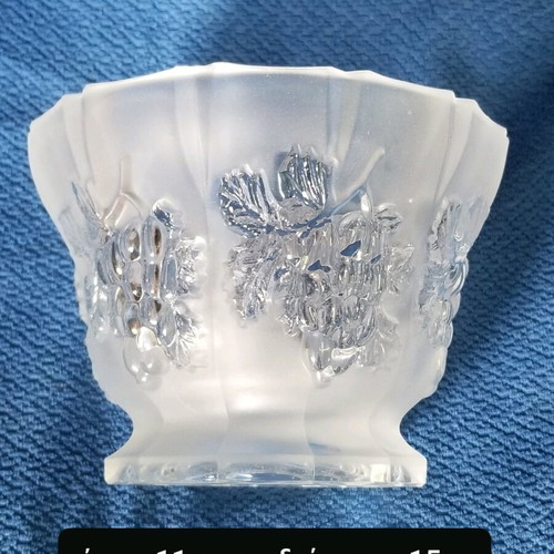 Fondant dish used in good condition