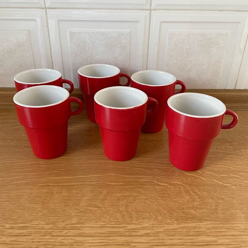 Set of 6 mugs with metal stand like new, red and white