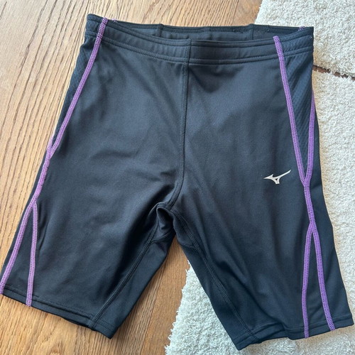 Mizuno cycling shorts like new, black with purple details, size S