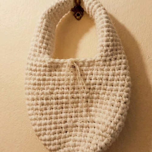 Handmade knitted Olive Bag white made to order