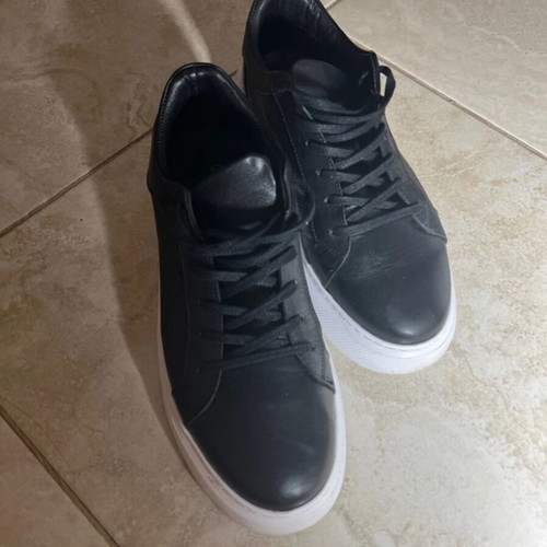 Roberto men's black casual shoes, never worn