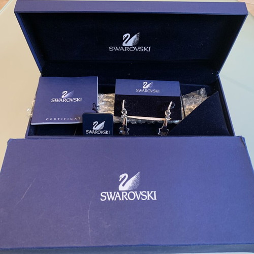 Swarovski Christmas jewelry set necklace and earrings new