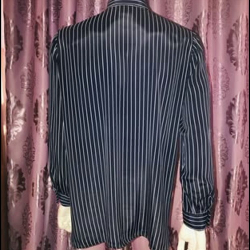 Shirt unused, fabric wrinkle-free, like new, size 4