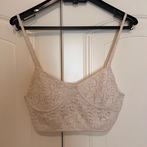 Short lace top Zara size M like new, beige