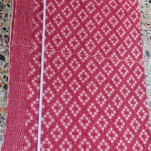 Woven blanket dimensions 1.70 x 2.06, never used