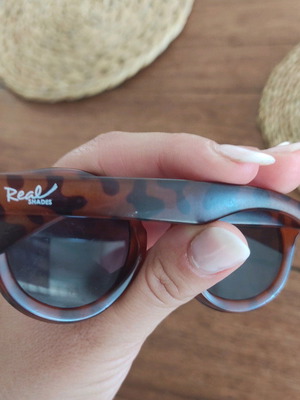 Детски слънчеви очила Real Shades употребявани, кафяво костенурка, 2-4 години