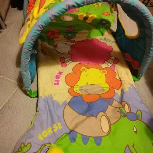 Baby gym like new