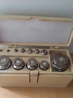 Steel Weights Set from Romania 1979 used, in box