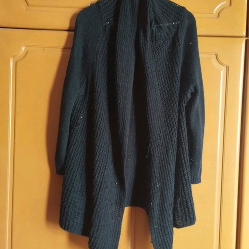 Cardigan made in Italy 30% wool black like new, size XL