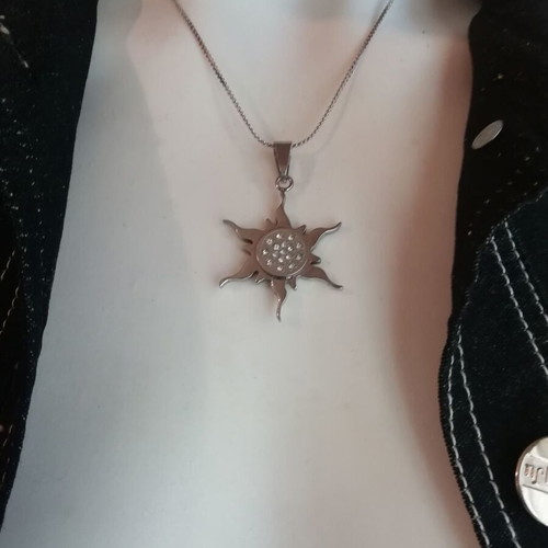 Stainless steel sun necklace with zirconia new