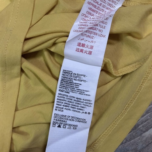 Levi's Batwing Logo T-Shirt Yellow Youth Size 14A NWT