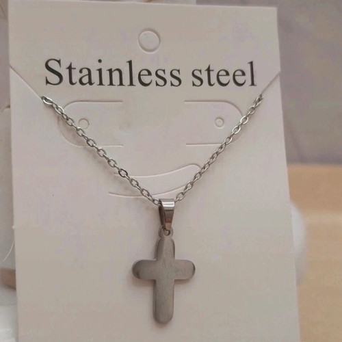 Stainless steel cross pendant new, silver color