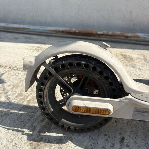 Xiaomi Mi 3 electric scooter