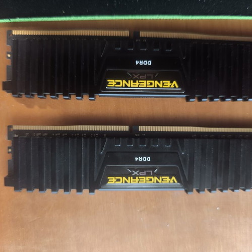 Corsair Vengeance LPX 8GB (2x4GB) DDR4 3000MHz RAM