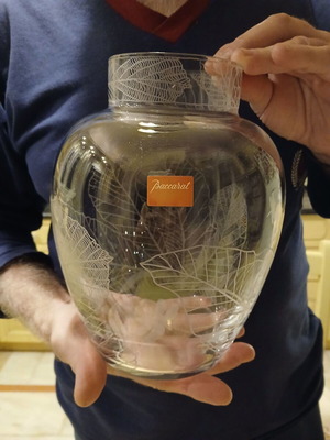 Rare Baccarat crystal vase signed by Christian Tortu like new
