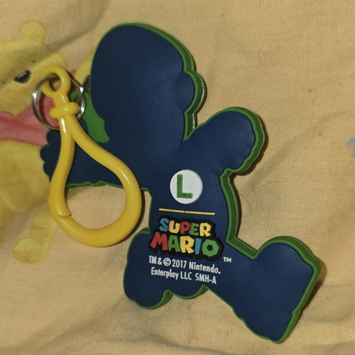 Luigi Super Mario keychain like new
