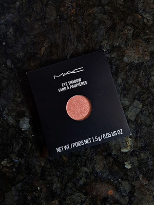 MAC Eye Shadow Gleam Refill 0.05 Oz new