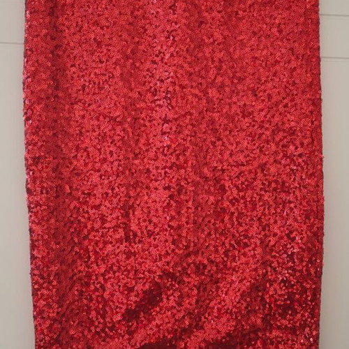Relish red sequin skirt new, size Medium