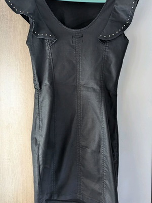 Φόρεμα Guess μαύρο σαν καινούργιο, ελαστικό