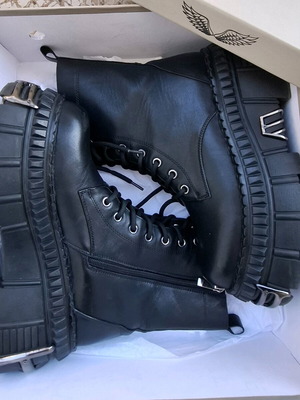 Dragon & Blaze boots like new, leather, size 38, black