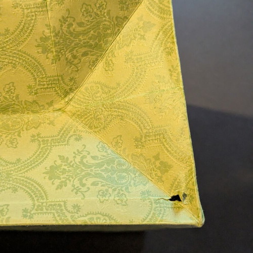 Gucci paper bag medium used condition