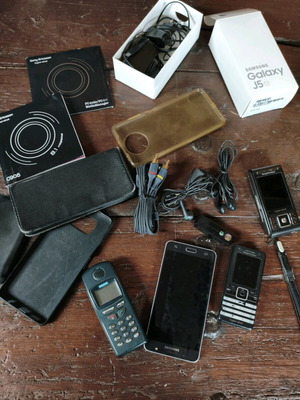 Sony мобилни телефони употребявани, червени, Android, до 7.9 MP камера