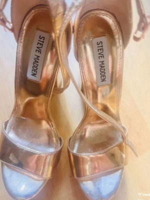 Πέδιλα Steve Madden καινούργια, χρυσαφί, νούμερο 39