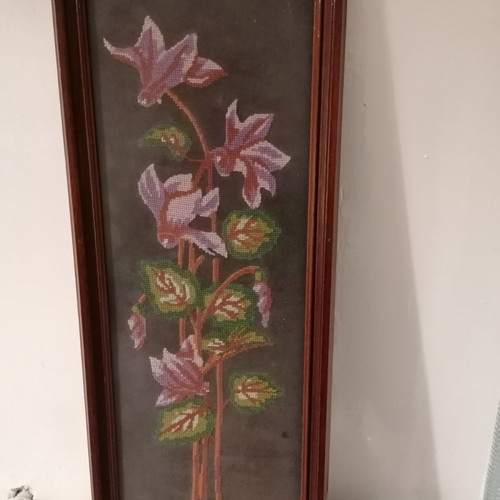 Embroidery paintings used, set