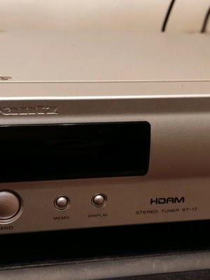 Marantz tuner like new, high quality