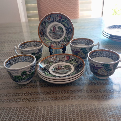 Vintage coffee cups used, colorful, from England