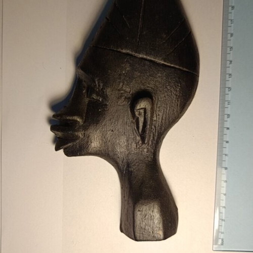 African art decorations used, pack with damage