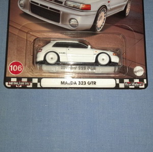 HOT WHEELS BOULEVARD MAZDA 323 GTR