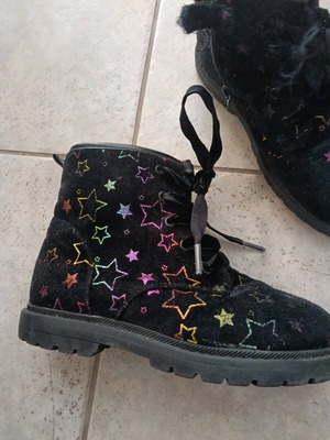 MTNG kids boots size 28 used, black