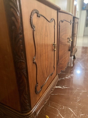 Συλλεκτική τραπεζαρία με 6 καρέκλες και μπουφέ από μασίφ καρυδιά, σαν καινούργια