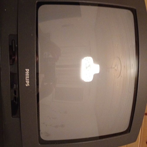 Television 14" with decoder, 2 remotes and wall mount used