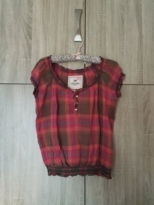 Vintage short-sleeve blouse used, checkered with round neck and shirring