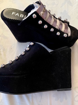FABLE handmade suede sandals size 36 new, black