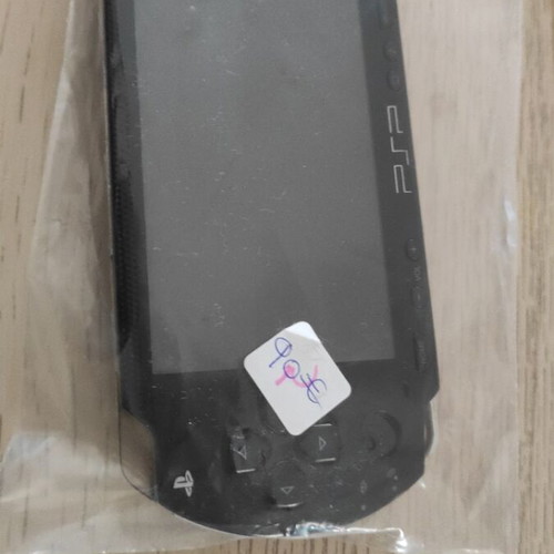 Sony PSP 3004 μεταχειρισμένο με οθόνη LCD 4,3 ιντσών και Wi-Fi