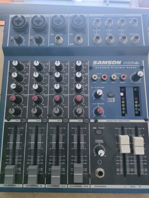 SAMSON MDR6 MIXER