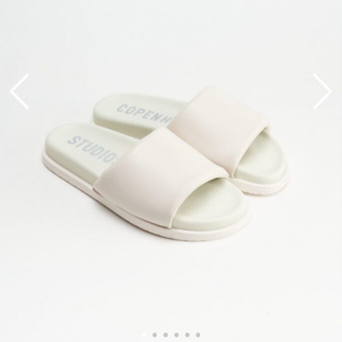 Copenhagen Studios Nappa Eggshell Leather Women Slides Size 38 like new