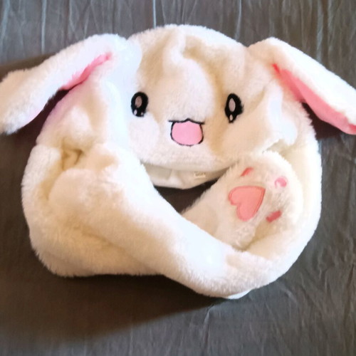 Rabbit hat like new with ears that lift