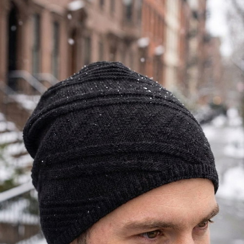 Black Beanie like new, 55% cotton 45% viscose, size M, black